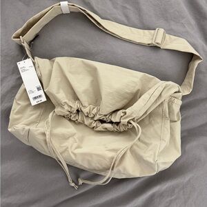 Uniqlo Drawstring Shoulder Bag